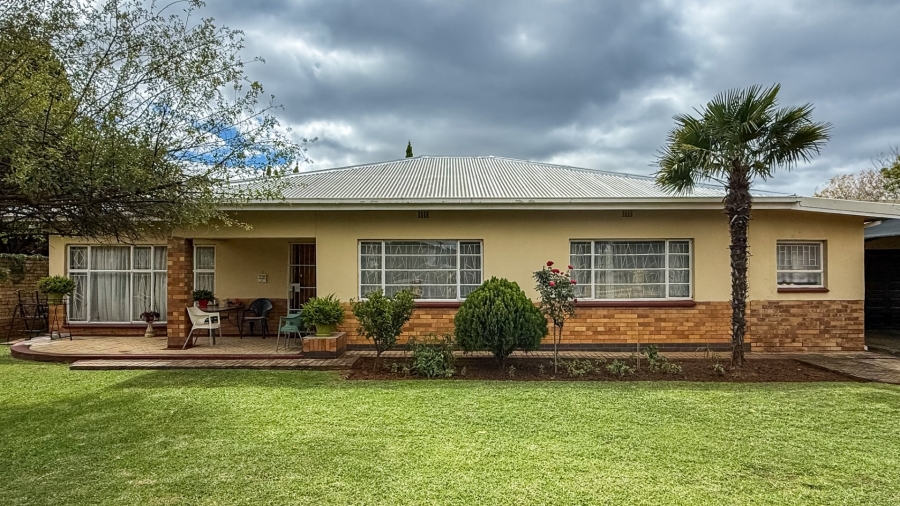 3 Bedroom Property for Sale in Wilkoppies North West